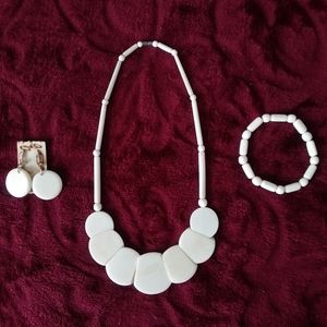 Cream Beaded Bracelet, Necklace, and Earrings Set